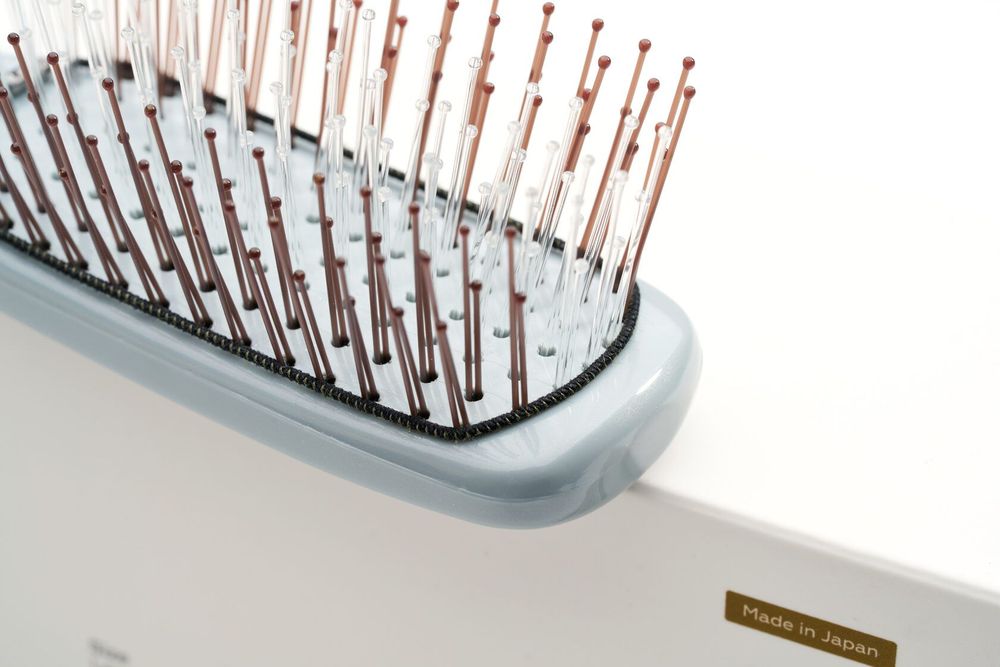 Расческа Majestic Scalp Brush серый жемчуг (дорожная версия)