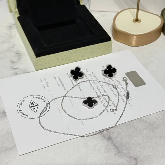 Серьги VAN CLEEF &amp; ARPELS Vintage Alhambra