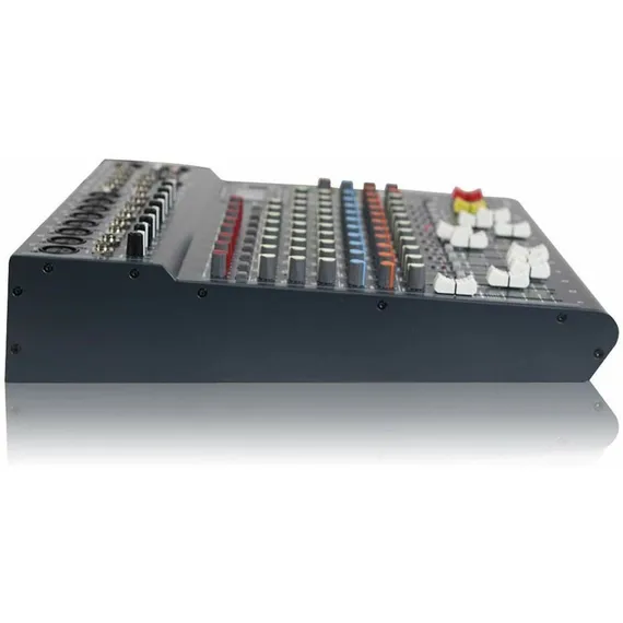Studiomaster CLUB XS12+ Микшерный пульт: 8 моно (XLR), 2 стерео (TRS), 3-х полосный эквалайзер