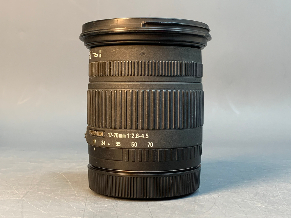 Sigma AF 17-70mm f/2.8-4.5 DC Canon EF-S царапины на передней линзе