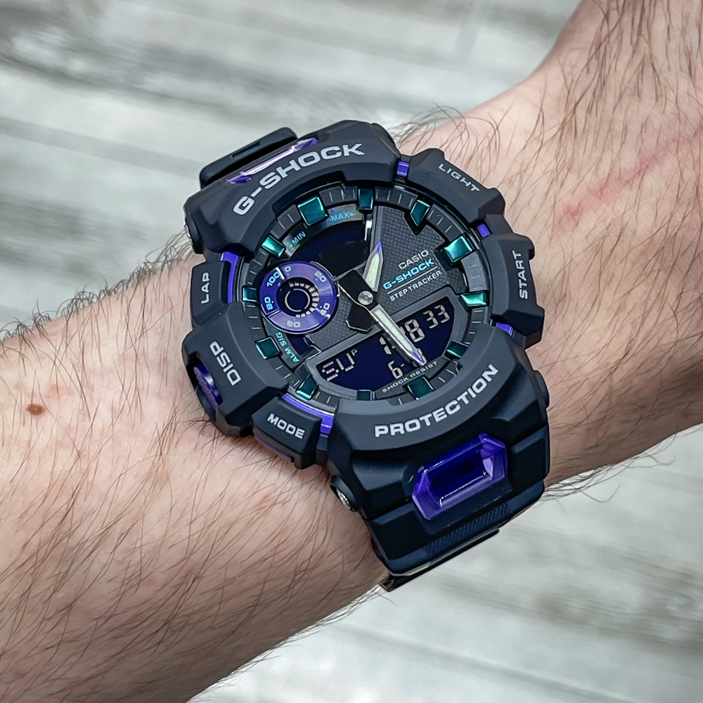 Наручные часы Casio GBA-900-1A6*