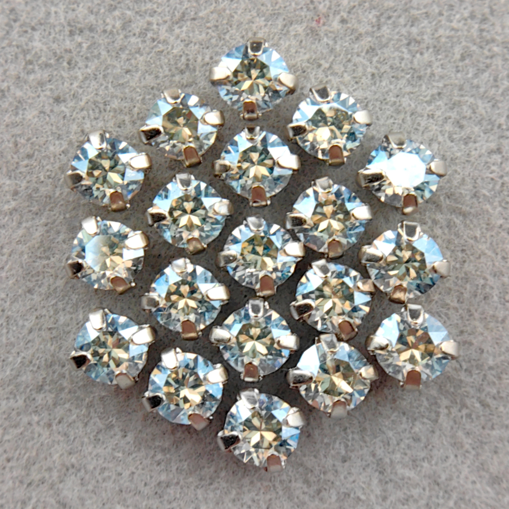 Шатоны Swarovski 1088 в оправах, цвет Лунный свет/платина (Crystal Moonlight/Platinum)