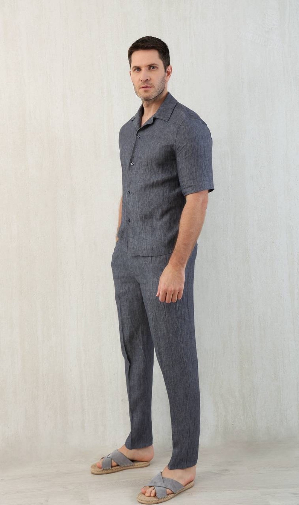 Льняной костюм Brunello Cucinelli