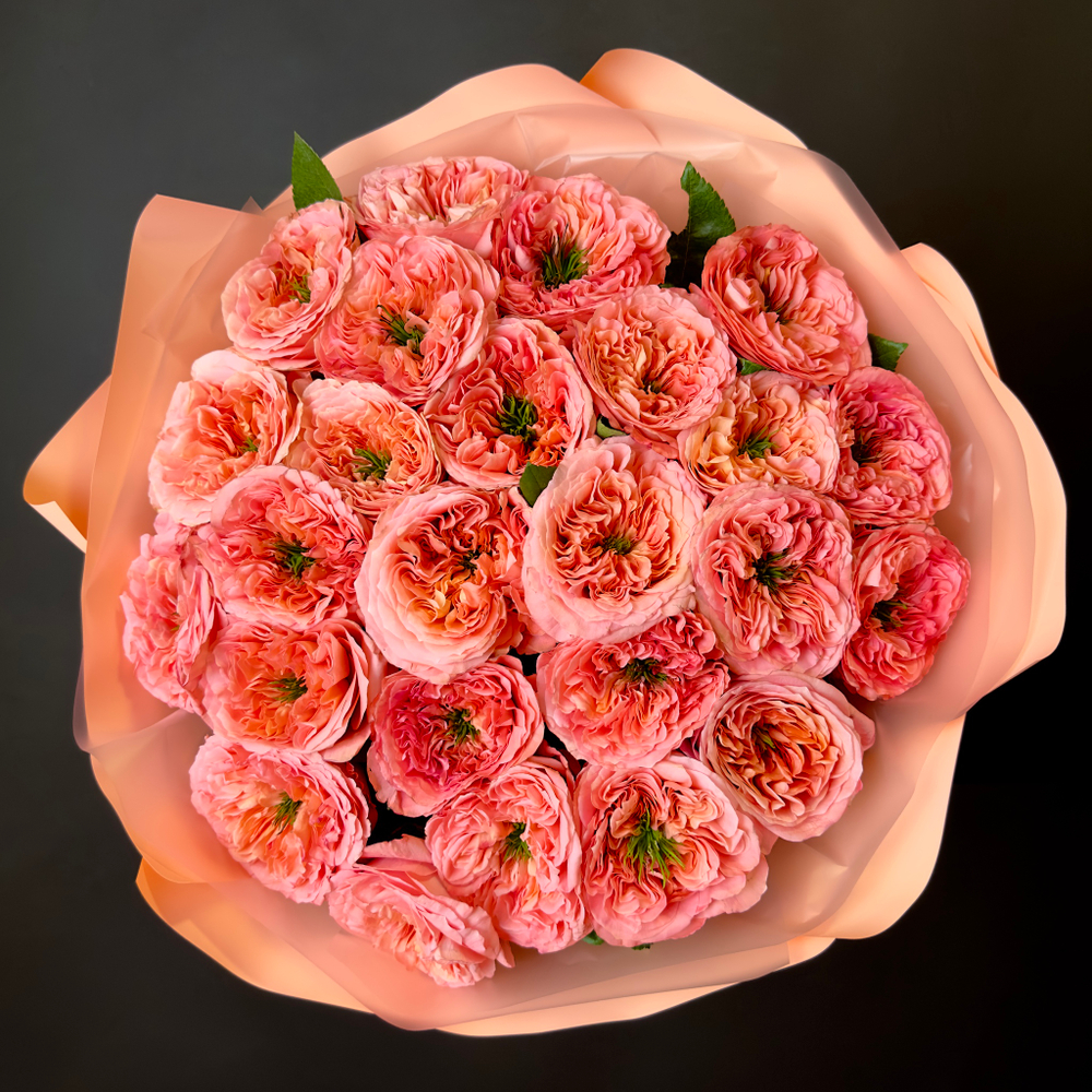 Bouquet of 25 Peony Ecuadorian Roses Mandarin Expression