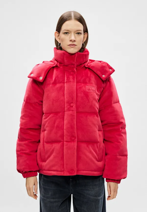 Куртка утепленная женская TOMMY JEANS TJW QUILTED VELVET P
