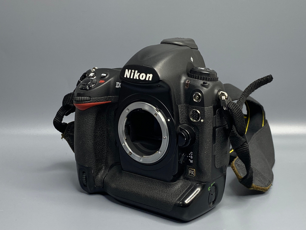 Nikon D3 — 225 000 кадров
