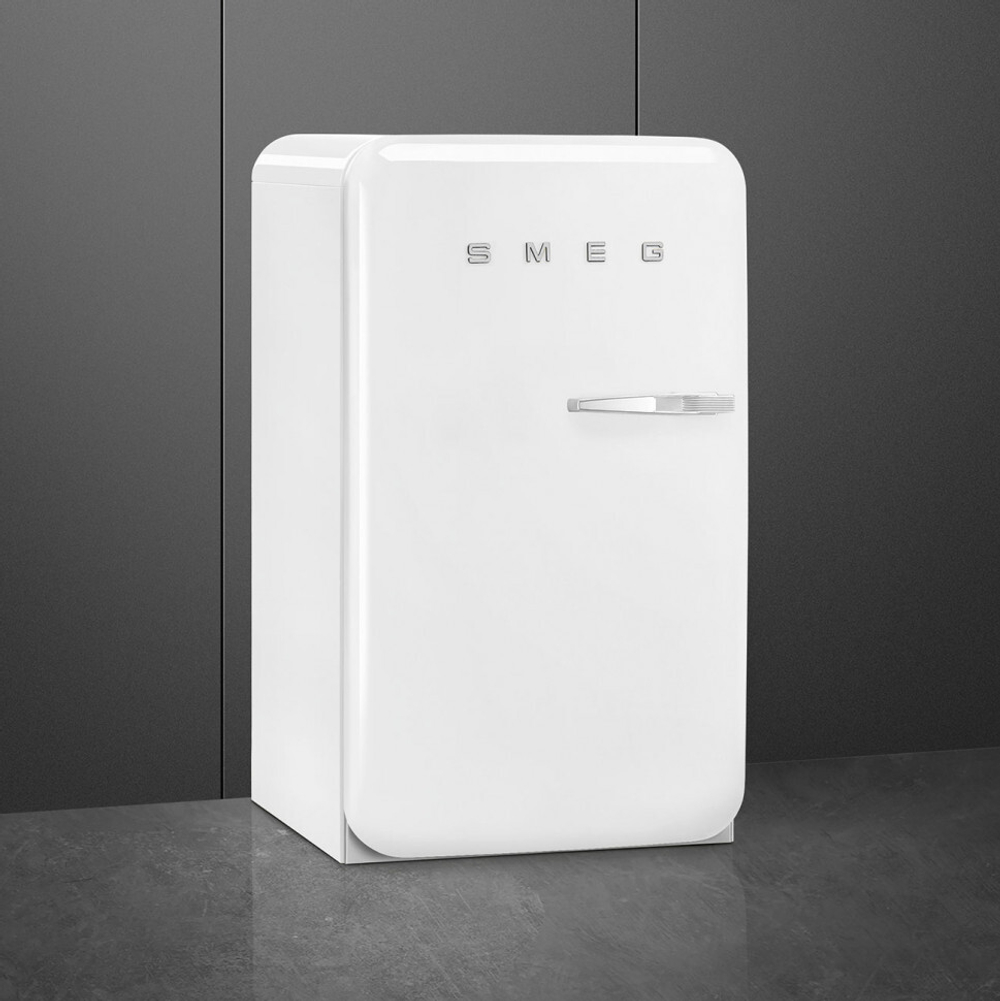 Отдельностоящий однодверный холодильник Smeg FAB10LWH6