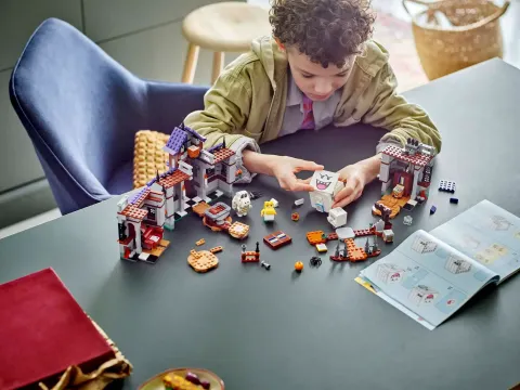 Конструктор LEGO Super Mario 71436 Призрачный особняк Короля Бу