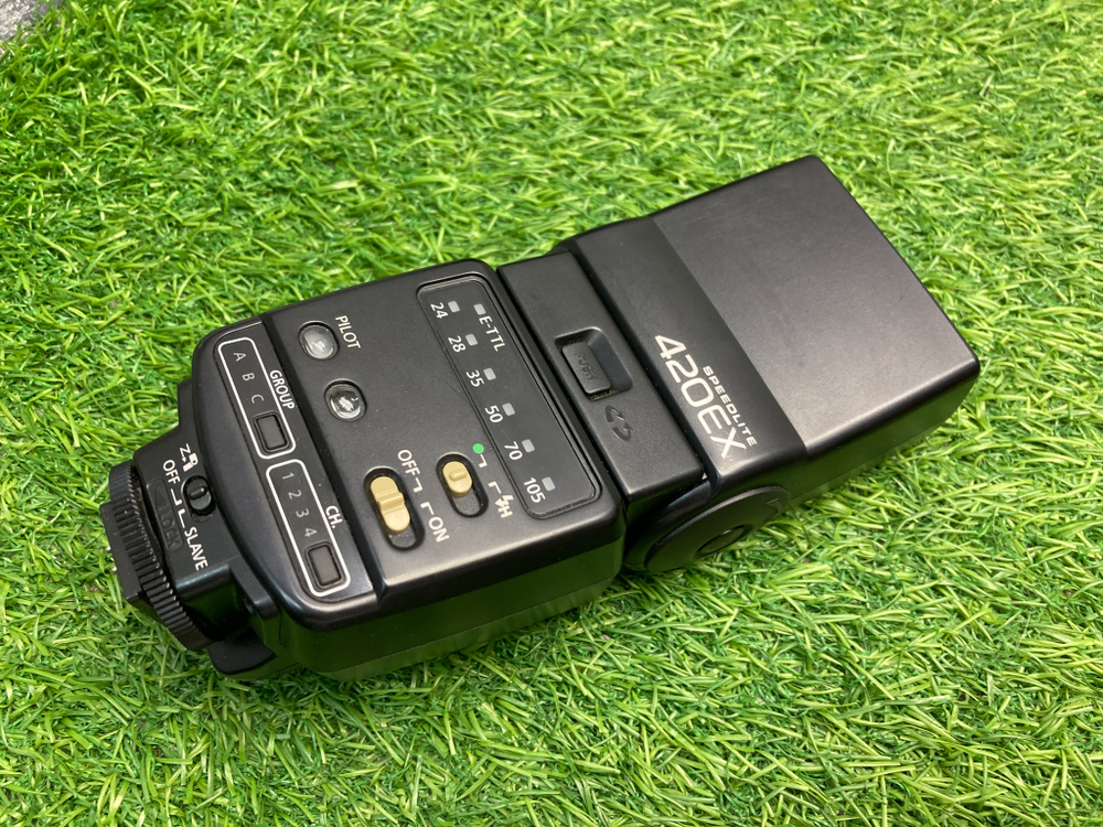 Canon Speedlite 420EX