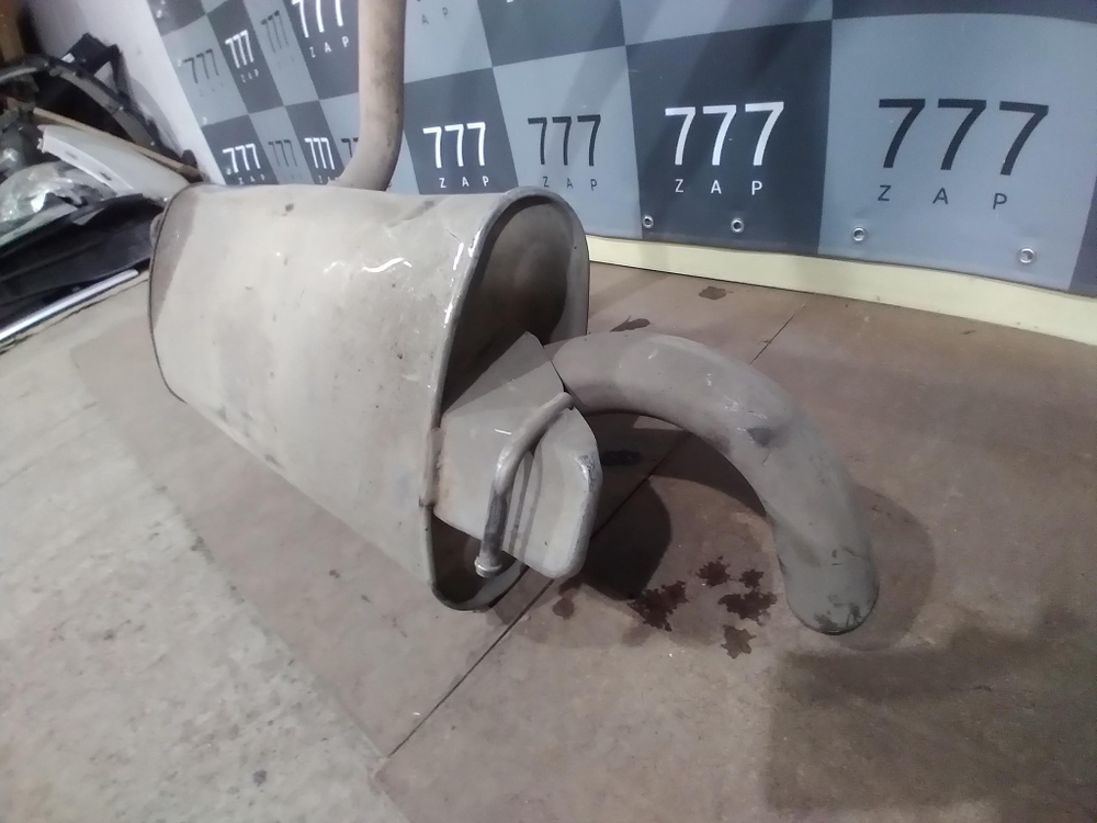Глушитель задняя часть Toyota C-HR 16-23 Б/У Оригинал 174300Y150