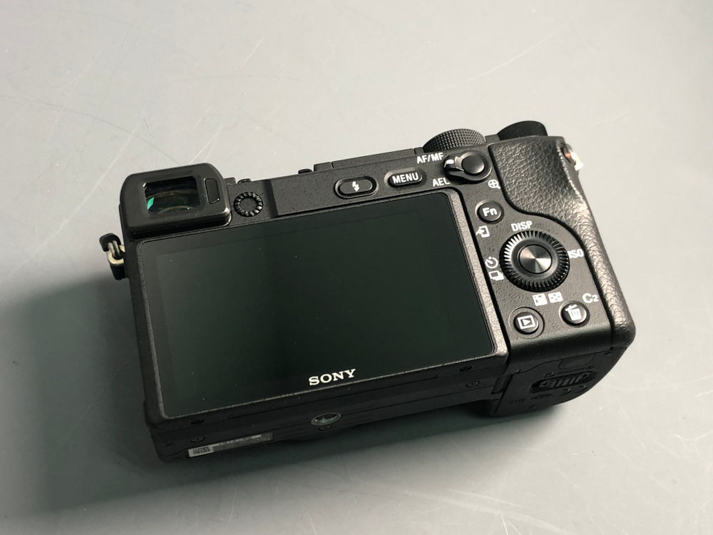 Sony A6400 22.000 кадров