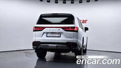 Lexus LX 700h — 2025