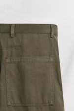 БРЮКИ СО СКЛАДКАМИ И МЕТАЛЛИЧЕСКИМ КРЮЧКОМ — ZARA