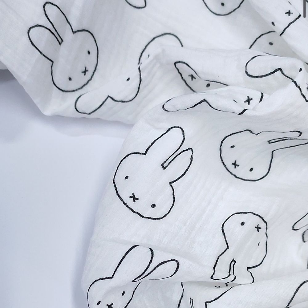 Муслин двухслойный "Зайки на молочном"