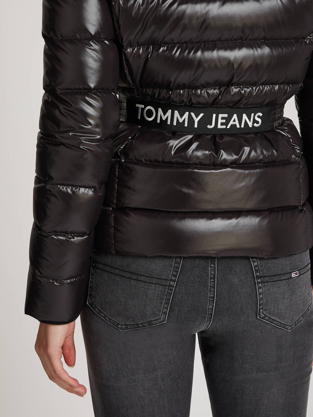 Пуховая куртка Tommy Jeans - черный(DW0DW18826)