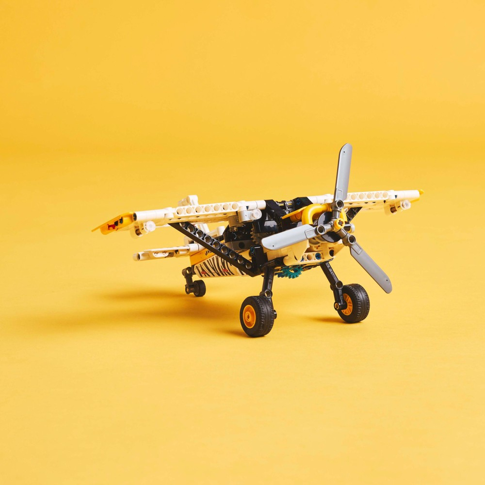 LEGO Technic - Грузовой самолет 42198