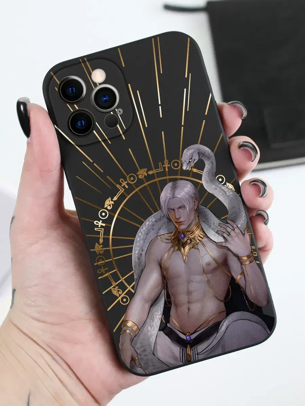 Чехол на iPhone 12 Pro с принтом