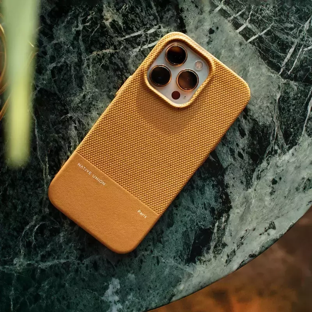 Чехол Native Union (Re)Classic Case для iPhone 15 Pro Max