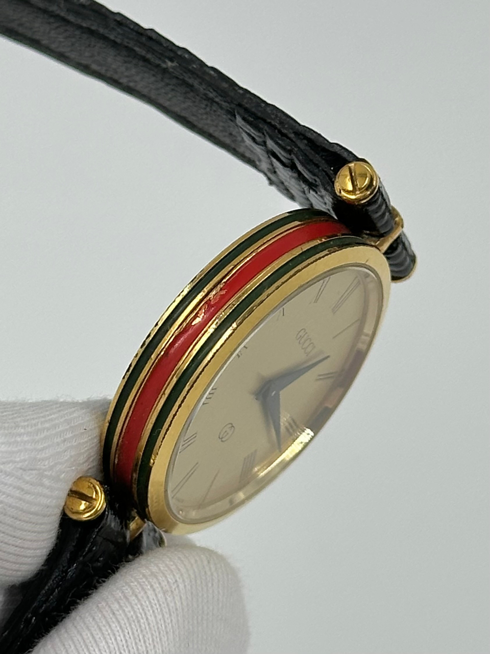 Часы Gucci 3000M