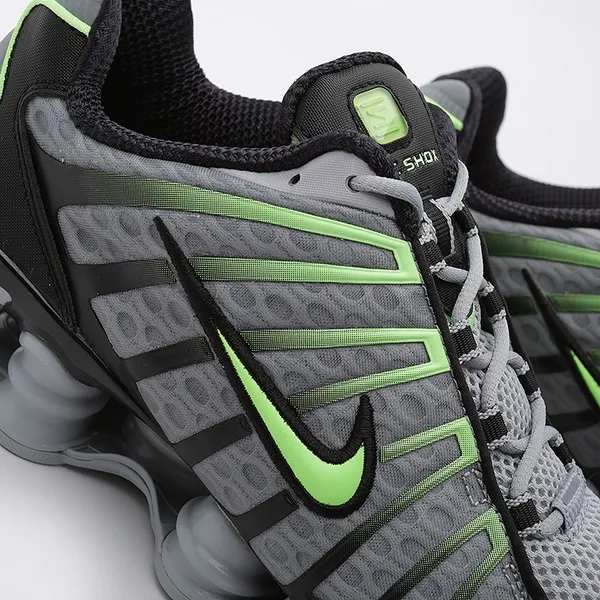 Кроссовки мужские NIKE NIKE SHOX TL