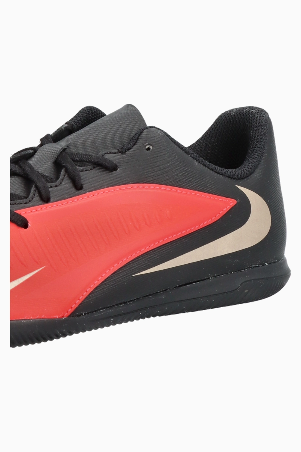 Футзалки Nike Phantom 6 Low Club IC Junior - красный