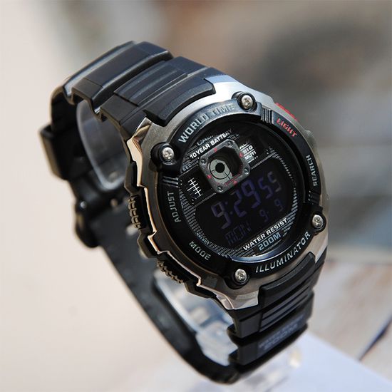 Наручные часы Casio AE-2000W-1B