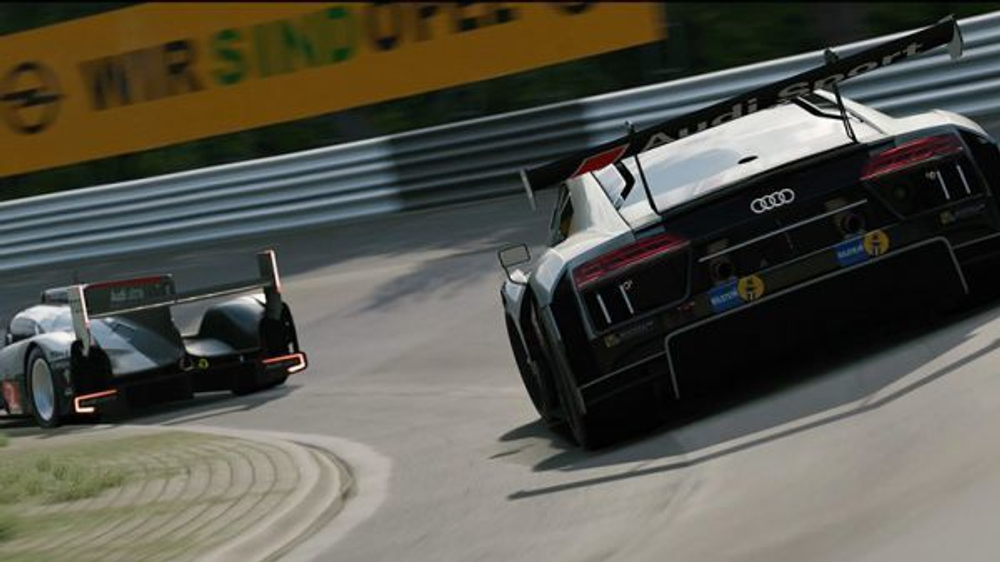 Gran Turismo Sport (гарнитура PS VR по желанию) (диск для PS4, полностью на русском языке)
