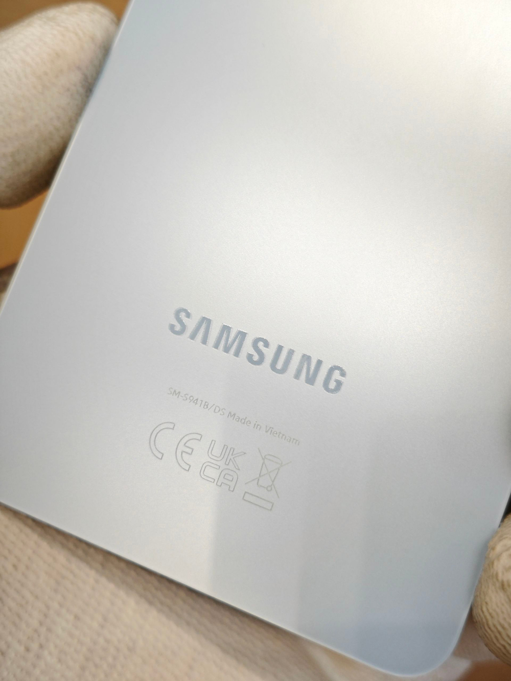 Задняя крышка ПРЕМИУМ для Samsung S26 S942B / S941B ( заднее стекло ) Цвет: Чёрный / Black