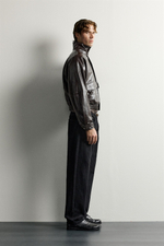 УКОРОЧЕННАЯ КУРТКА ИЗ ИСКУССТВЕННОЙ КОЖИ — ZARA · 3046/303