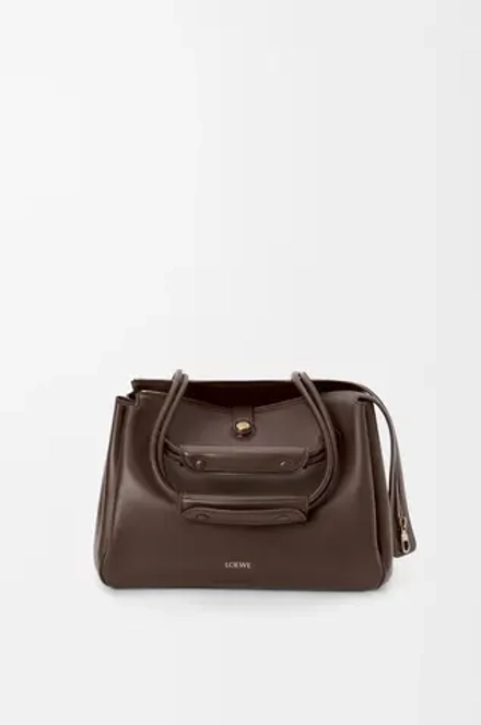 Loewe Сумка Madrid среднего размера из мягкой телячьей кожи, темно-каштановый