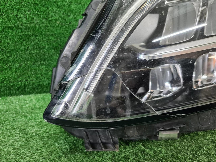 Фара левая Mercedes C w205 (2018-2023) LED