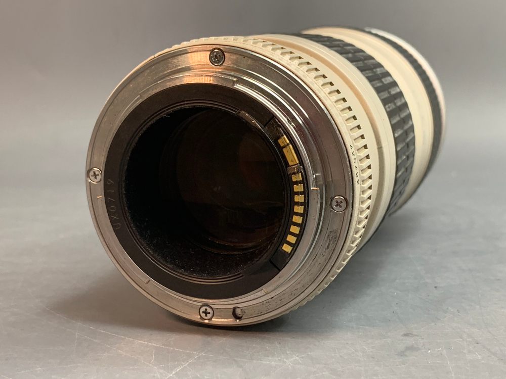 Canon EF 70-200mm f/4L IS USM с дефектами