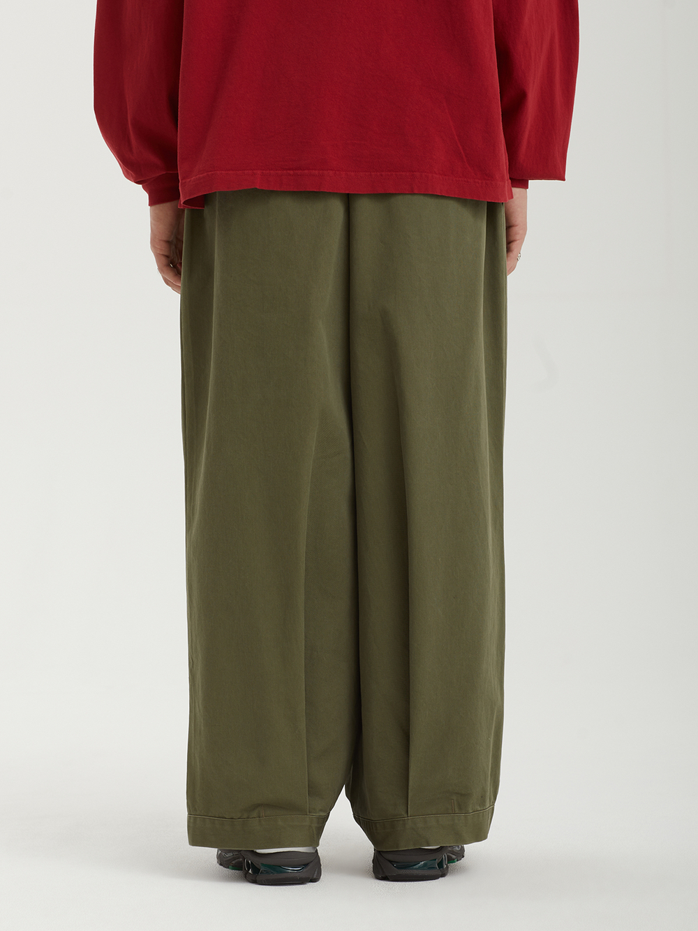 Мужские Брюки Deep Tuck Wide Chino