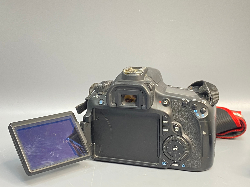 Canon EOS 60D 51.000 кадров