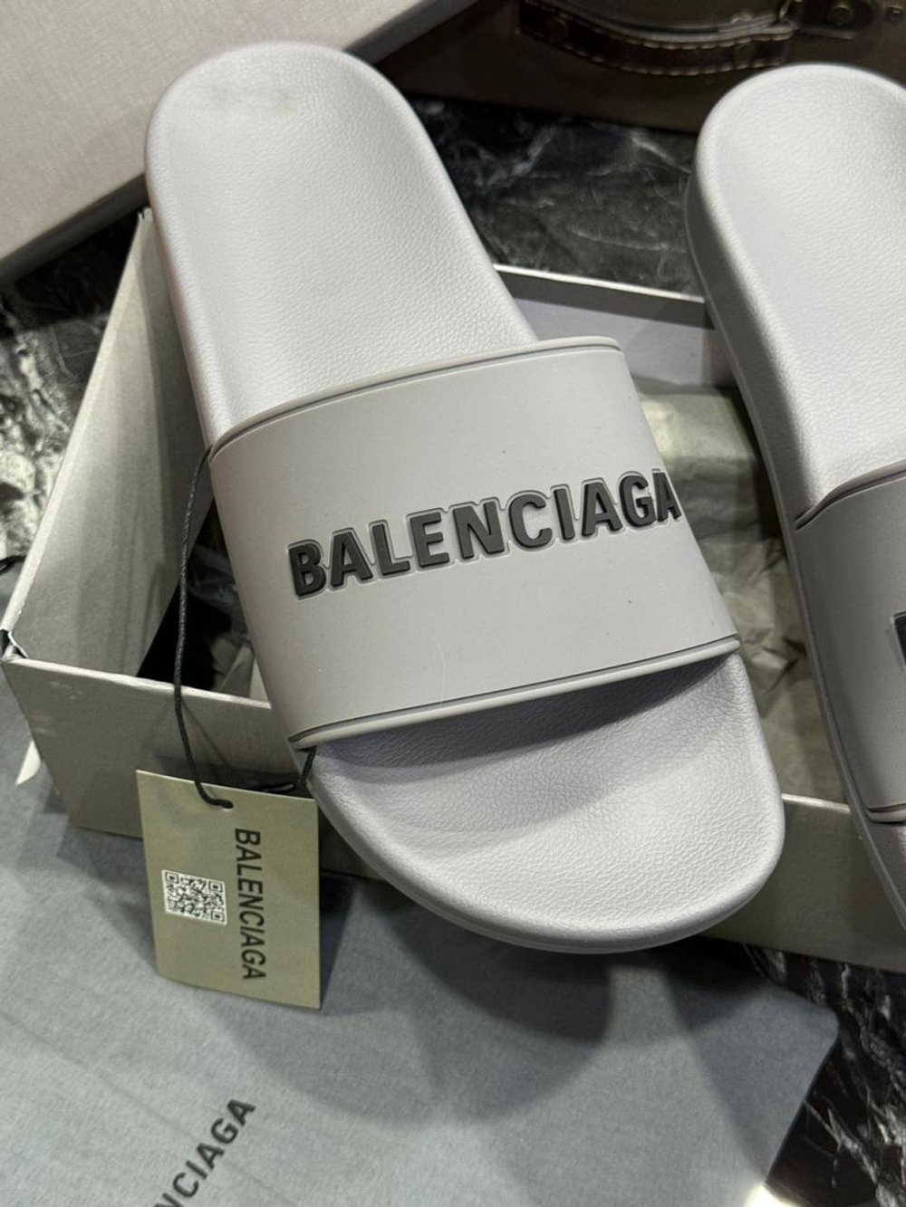 Шлепанцы Balenciaga