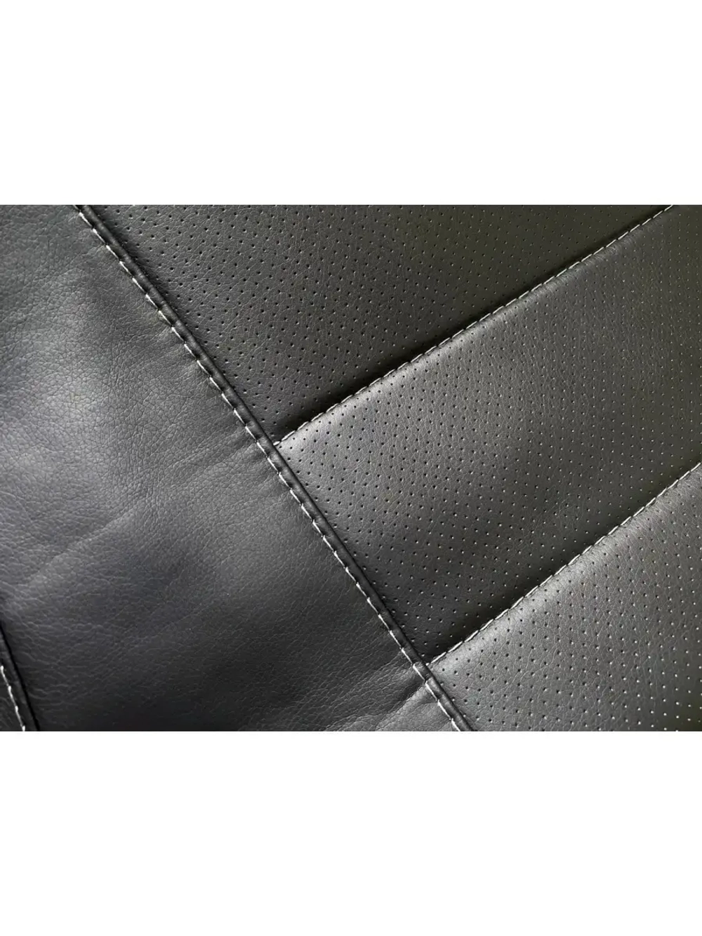 Чехлы в машину Toyota Corolla (2013-н.в.) E160