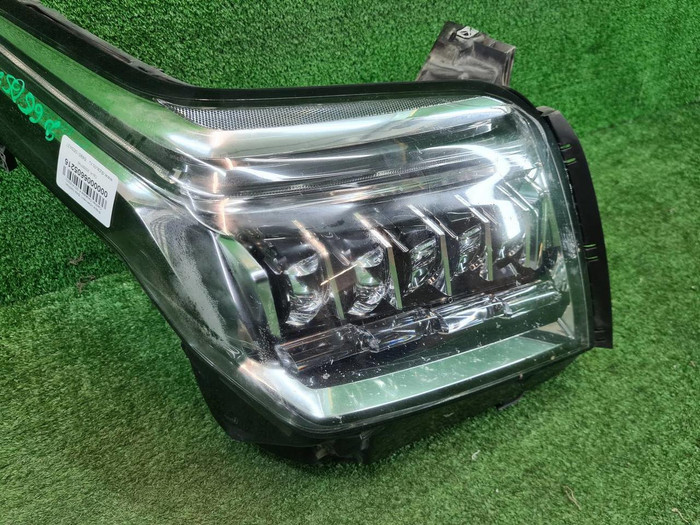 Фара левая Cadillac Escalade 4 (2014-2020) LED