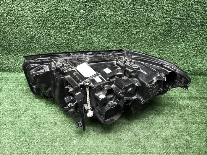 Фара правая BMW 5er G30 (2020-2023) LED