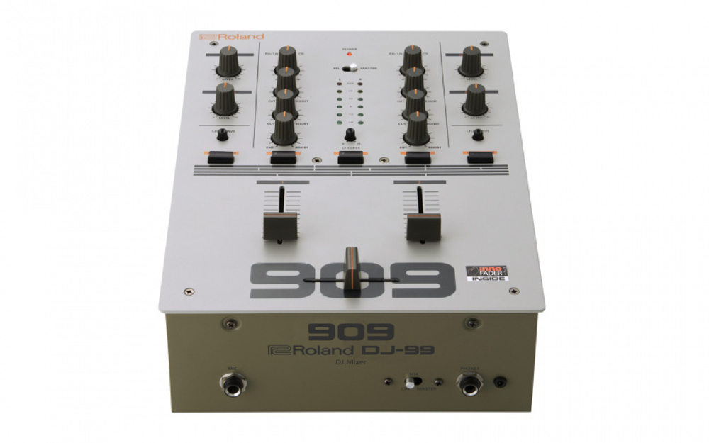 ROLAND DJ-99 диджейский микшер