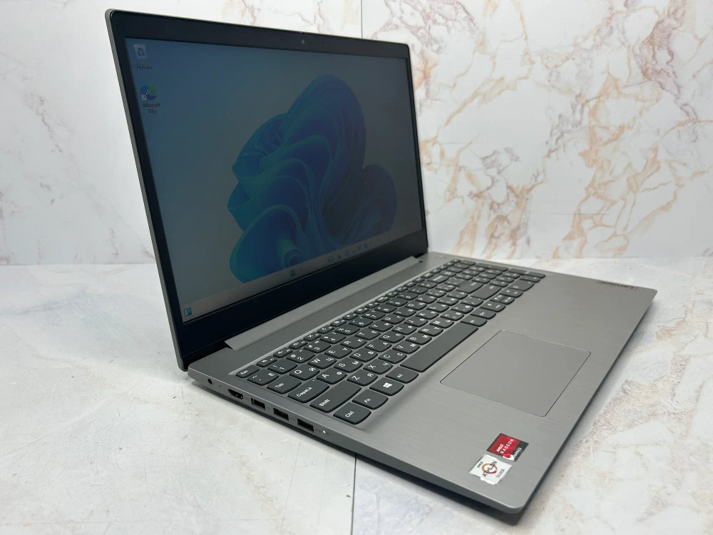 Ноутбук Lenovo IdeaPad 3 15ADA05 (81W10071RU) 15.6"/AMD Athlon Silver 3050U/RAM 8GB/SSD 256GB/AMD Radeon Graphics/1366x768/TN/Windows 10/Подсветка кл-ры: нет/серый. Состояние: B1