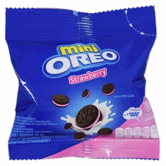 Печенье OREO Mini с клубничным кремом — второй ракурс