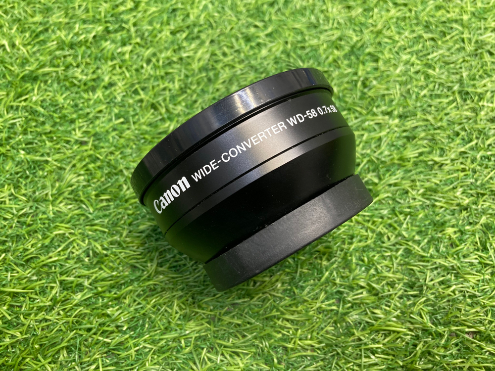Canon WD-58 0.7x58