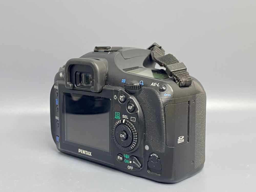 Pentax K20D kit 18-55mm 20.000 кадров