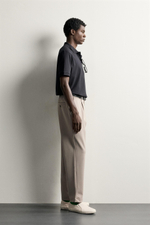 БРЮКИ RELAXED FIT СО СКЛАДКАМИ — ZARA · 7147/450
