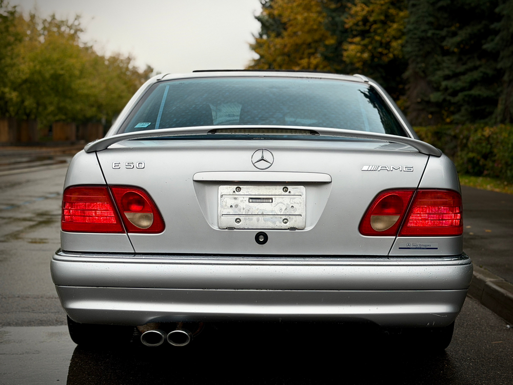 Mercedes-Benz E50 AMG