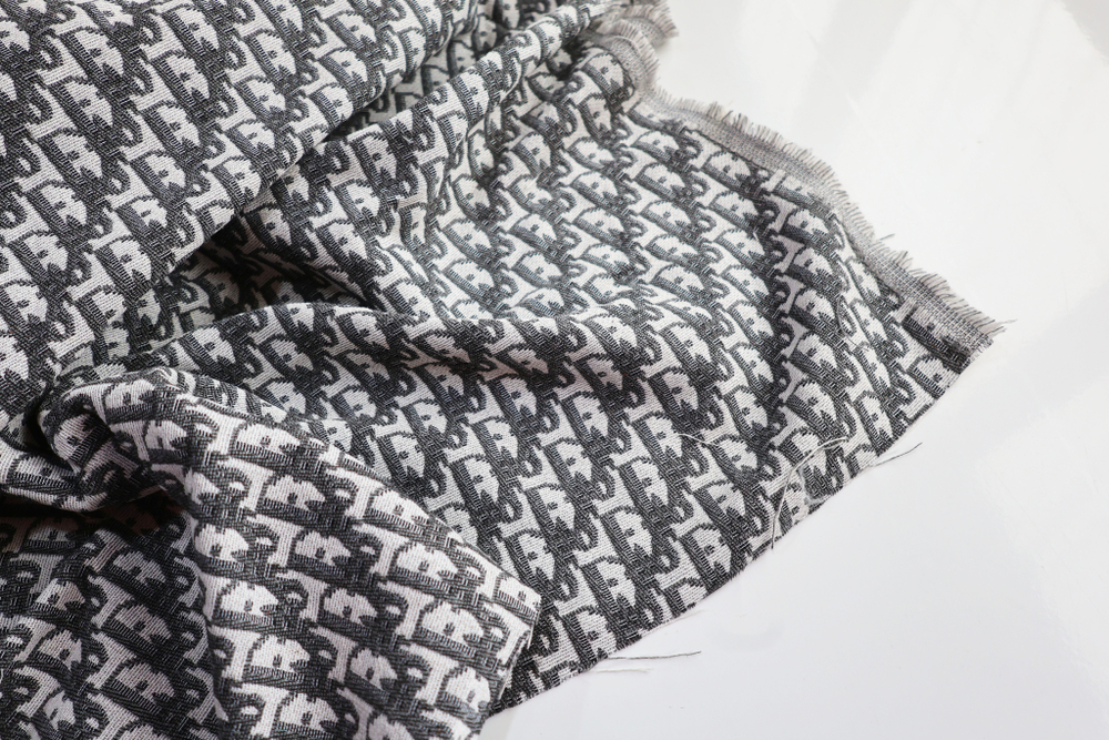 СЕРЫЕ БУКВЫ - Жаккард (1519 Ксения)