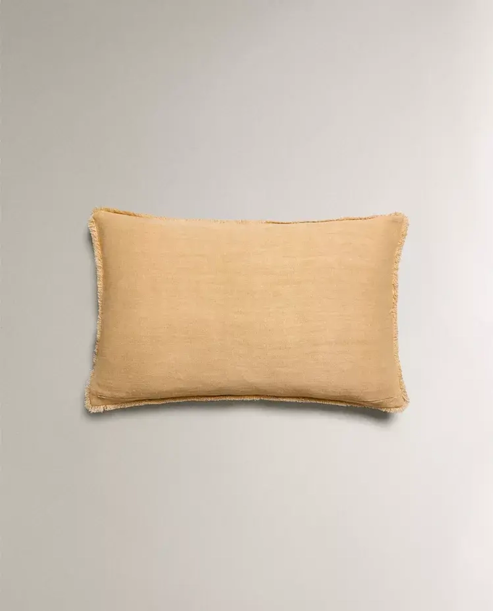 ZARA HOME НАВОЛОЧКА ДЛЯ ДЕКОРАТИВНОЙ ПОДУШКИ С БАХРОМОЙ, ВАНИЛЬНЫЙ