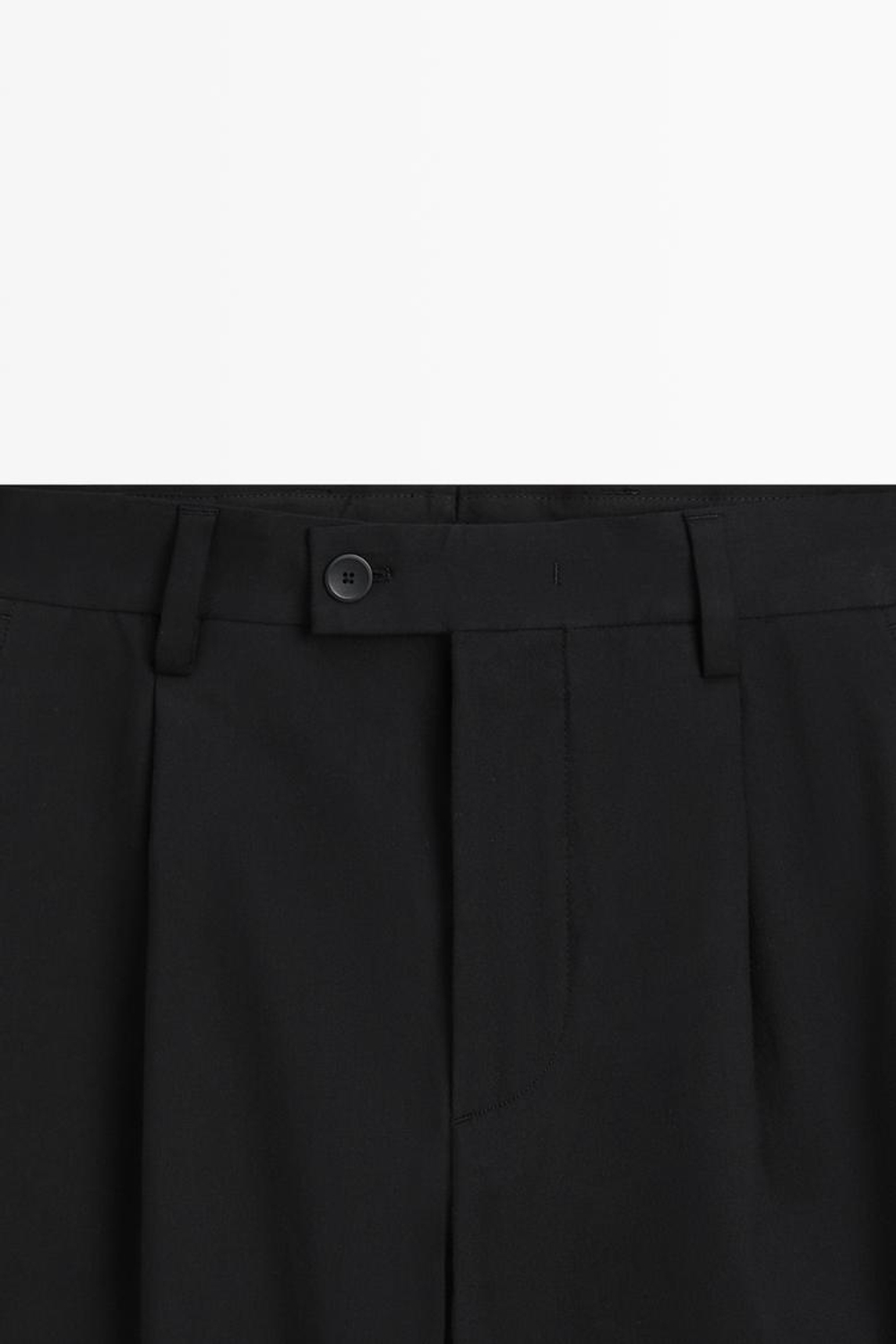 Massimo Dutti Брюки свободного кроя с защипами, черный
