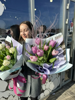 Букет из 11 тюльпанов коллекция Spring 26
