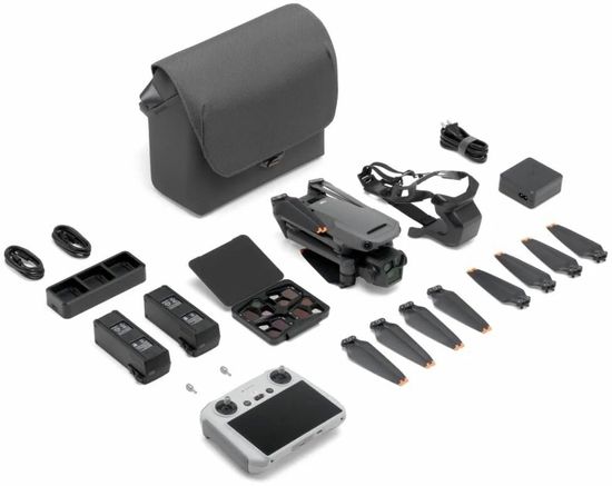 Квадрокоптер DJI Mavic 3 Pro Fly More Combo (DJI RC)